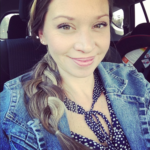 Meet your Posher, Christine - Picture 3 of 3